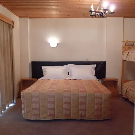 Mountain Rose Garden Hotel Pedhoulas