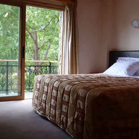 Mountain Rose Garden Hotel Pedhoulas