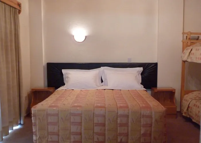 Mountain Rose Garden Hotel Pedhoulas