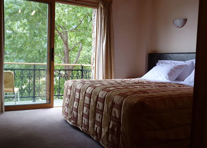 Mountain Rose Garden Hotel Pedhoulas